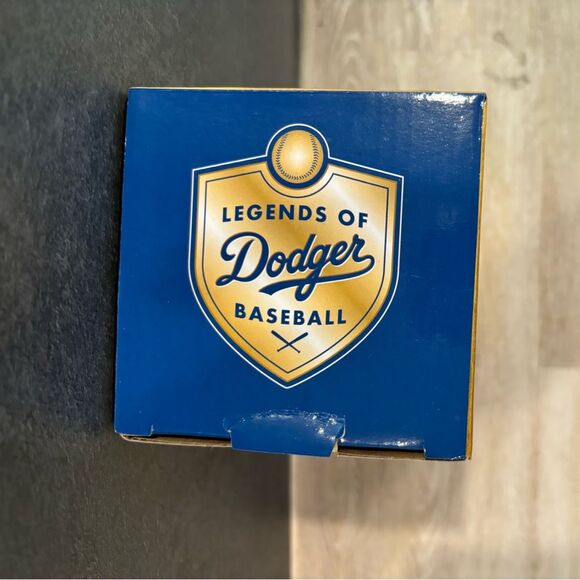 2024 SGA Los Angeles Dodgers Legend Dusty Baker Bobblehead MLB NEW - Picture 6 of 13